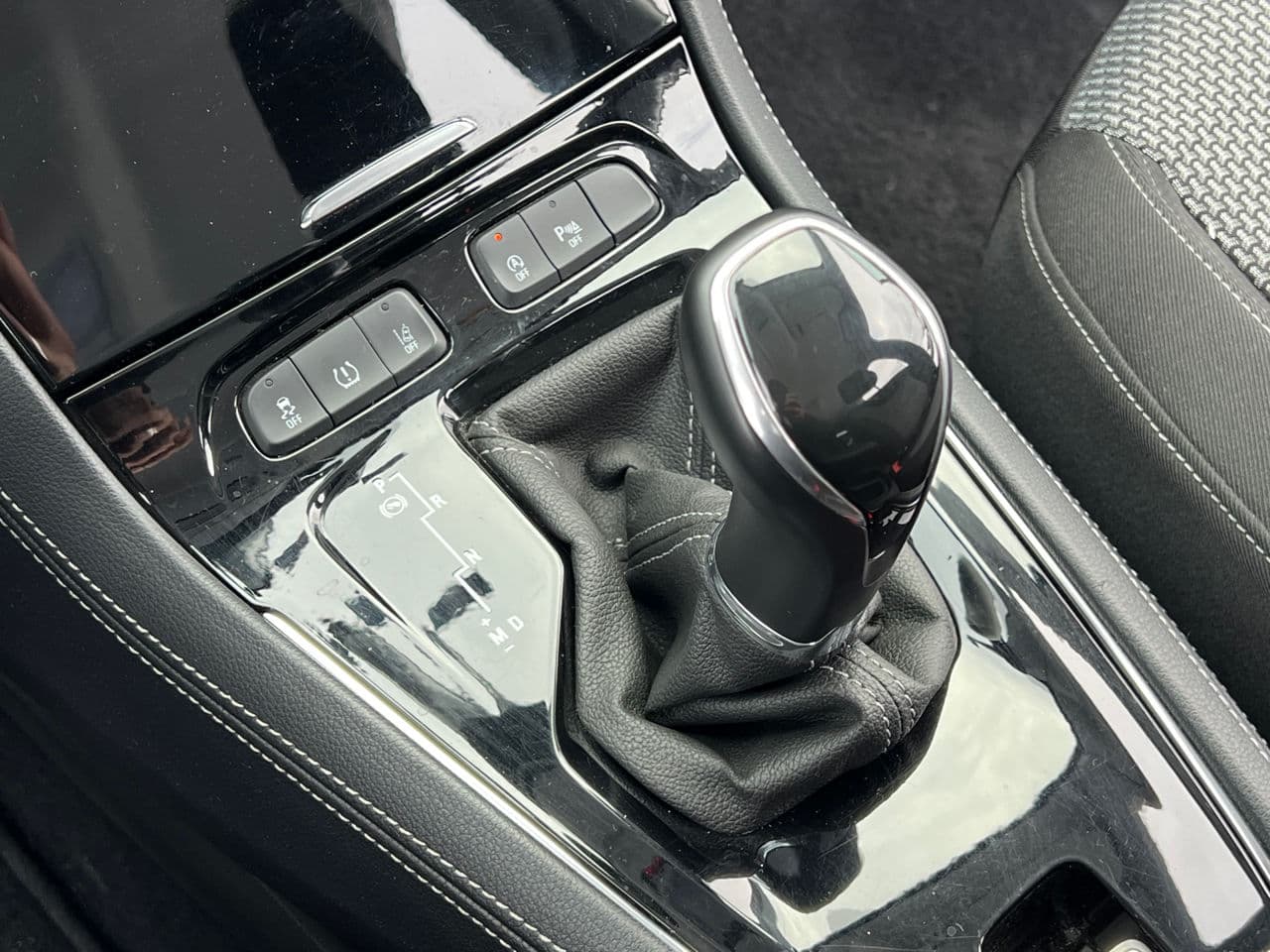 2018 Opel Grandland X — Miniatură 11