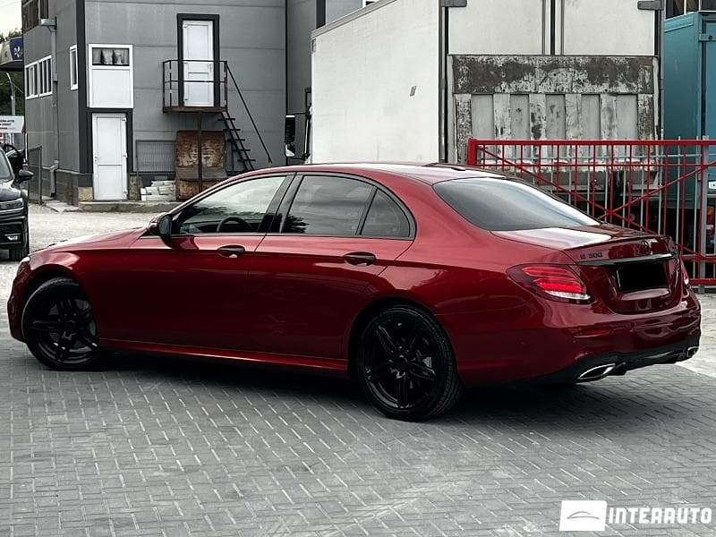 2016 Mercedes E 300 — Miniatură 4