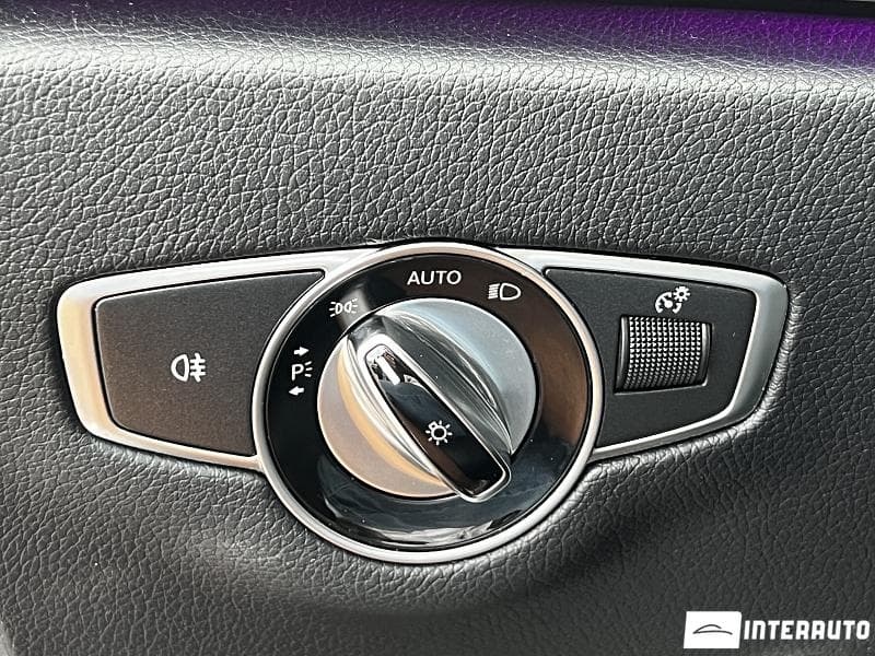 2016 Mercedes E 300 — Miniatură 17