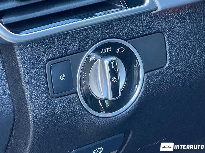 2016 Mercedes GLE 500e — Miniatură 17