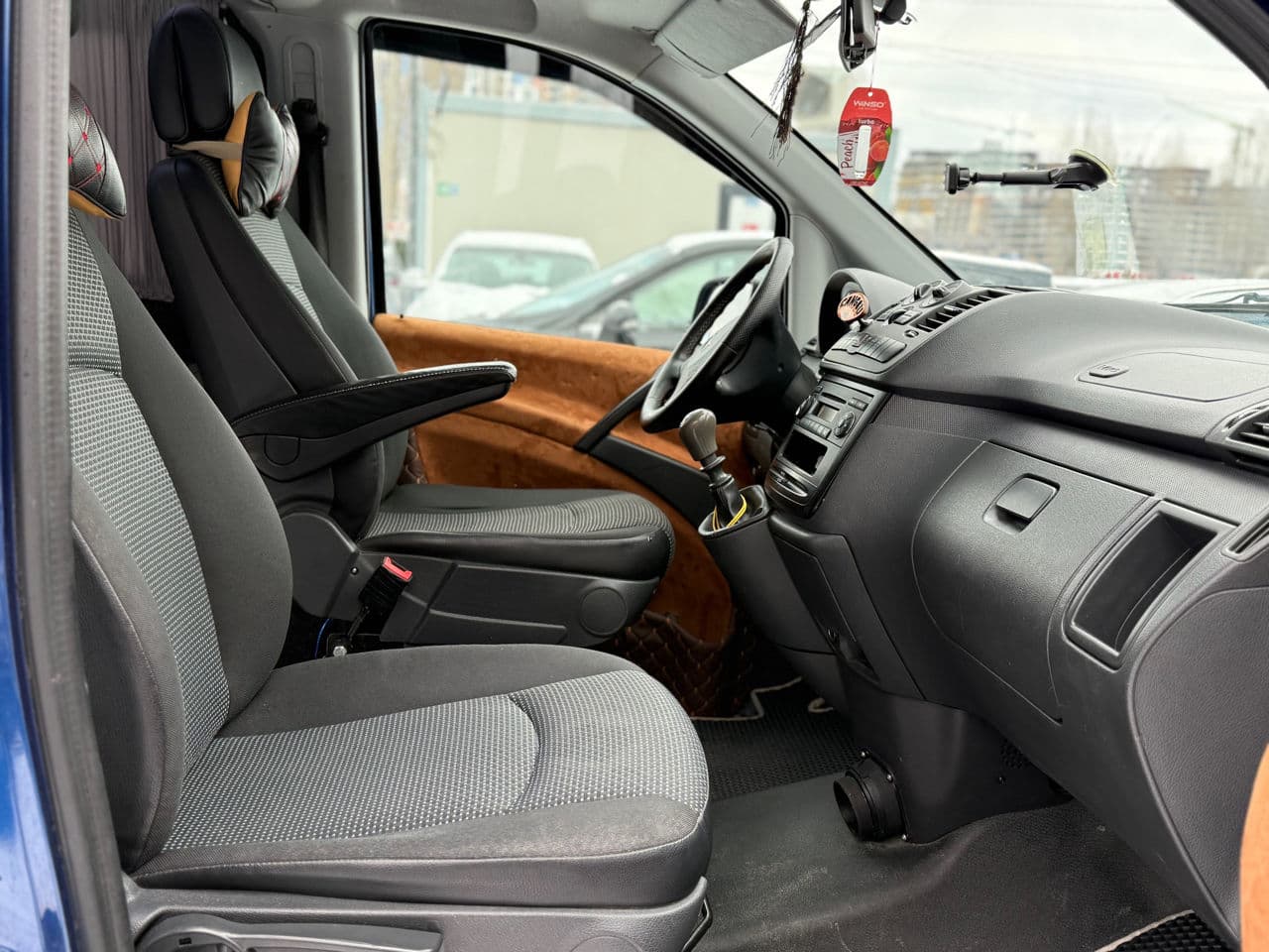 2012 Mercedes Vito — Miniatură 13