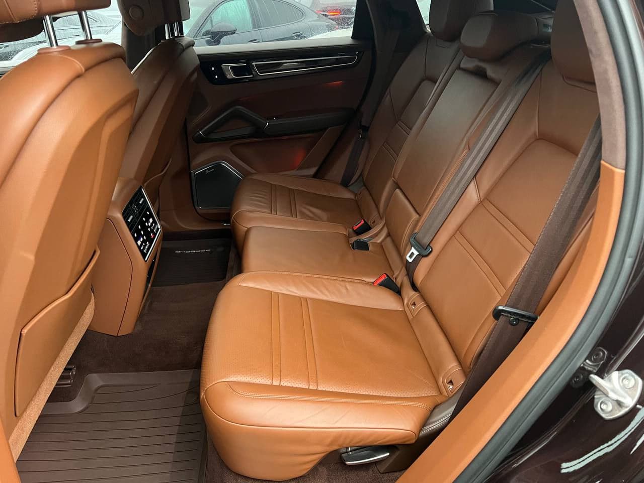 2020 Porsche Cayenne S Coupe — Miniatură 24