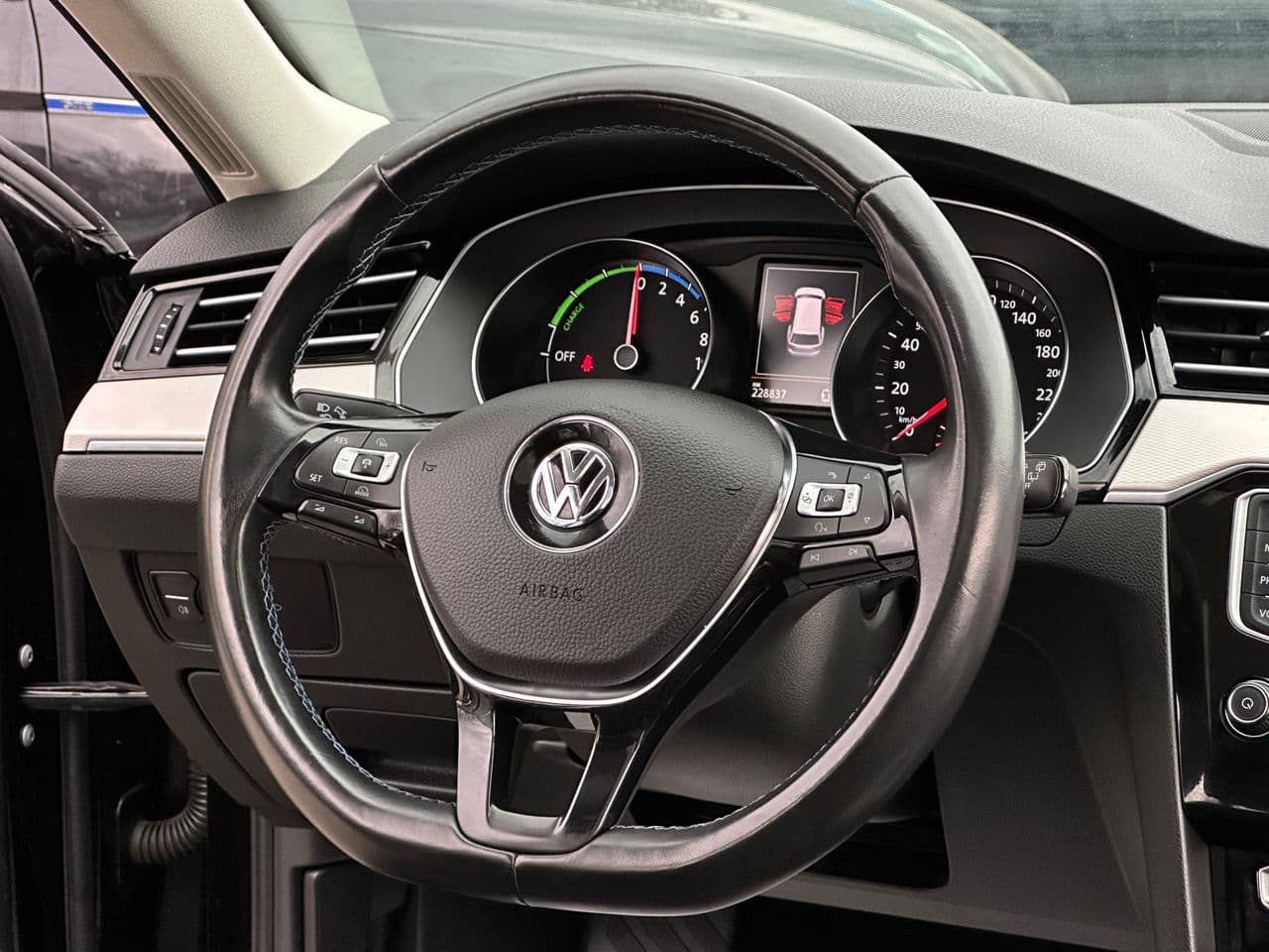 2015 Volkswagen Passat GTE — Miniatură 7