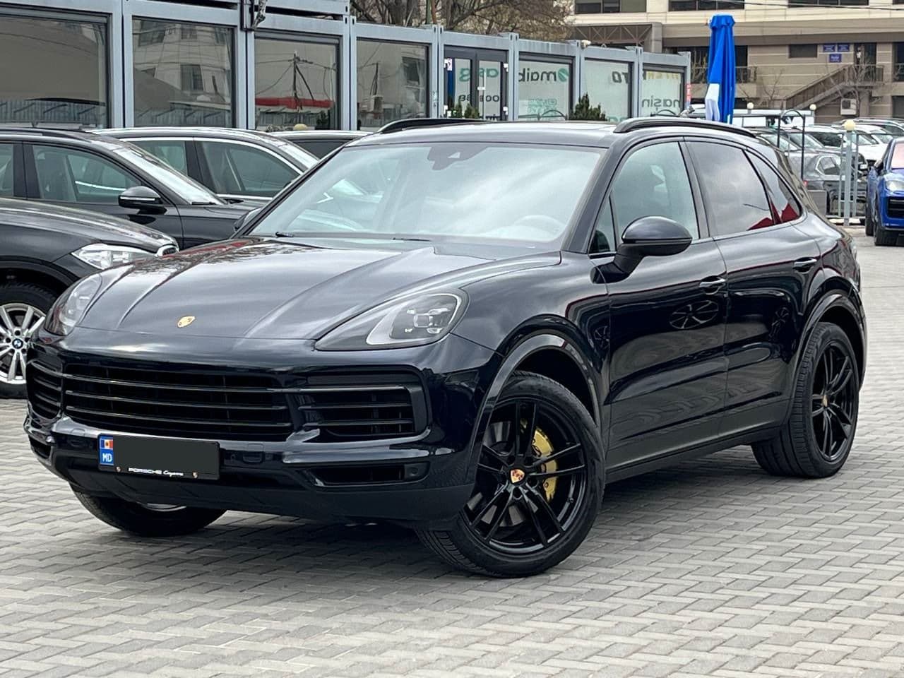 2021 Porsche Cayenne — Miniatură 3