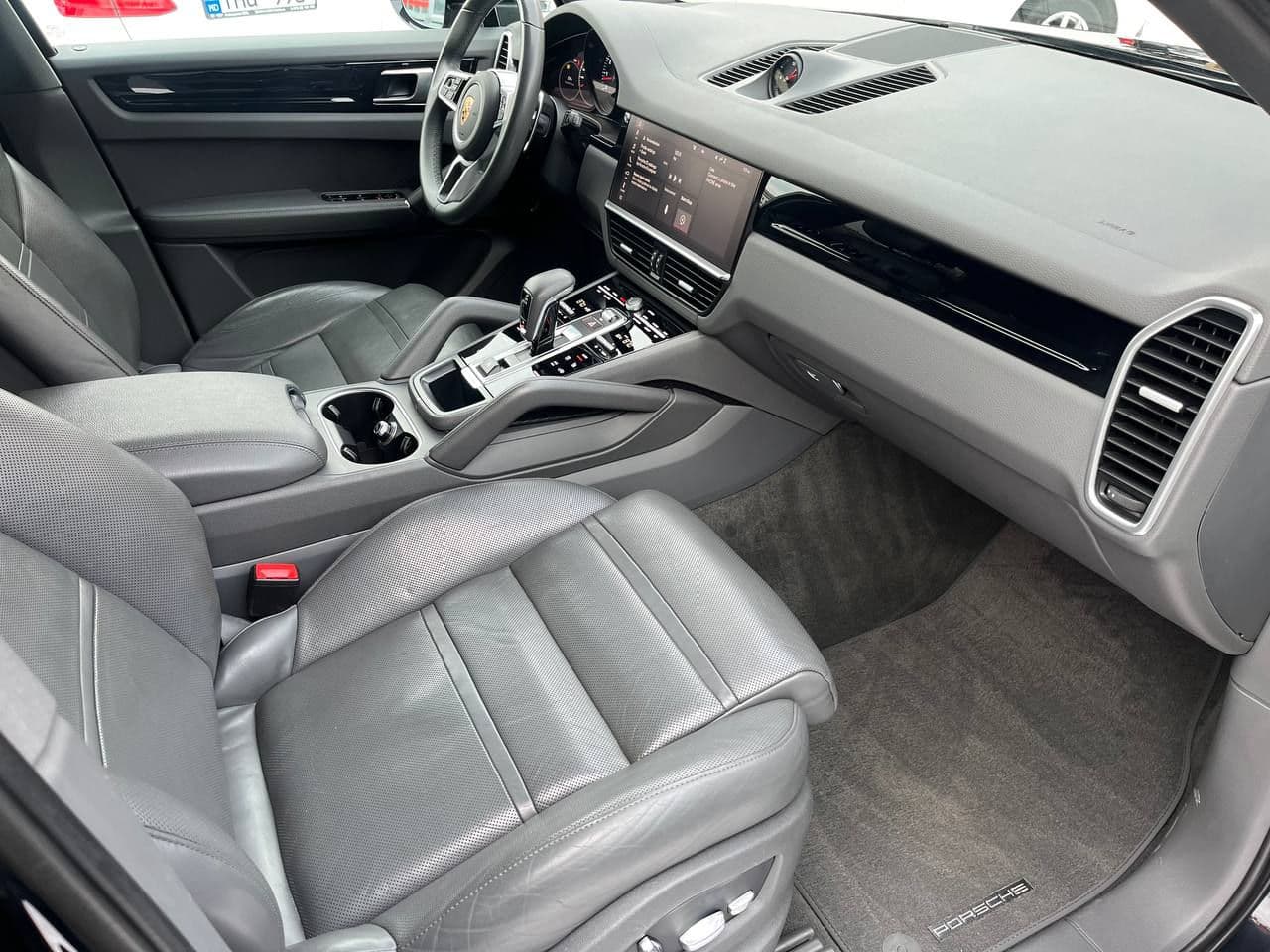 2021 Porsche Cayenne — Miniatură 8