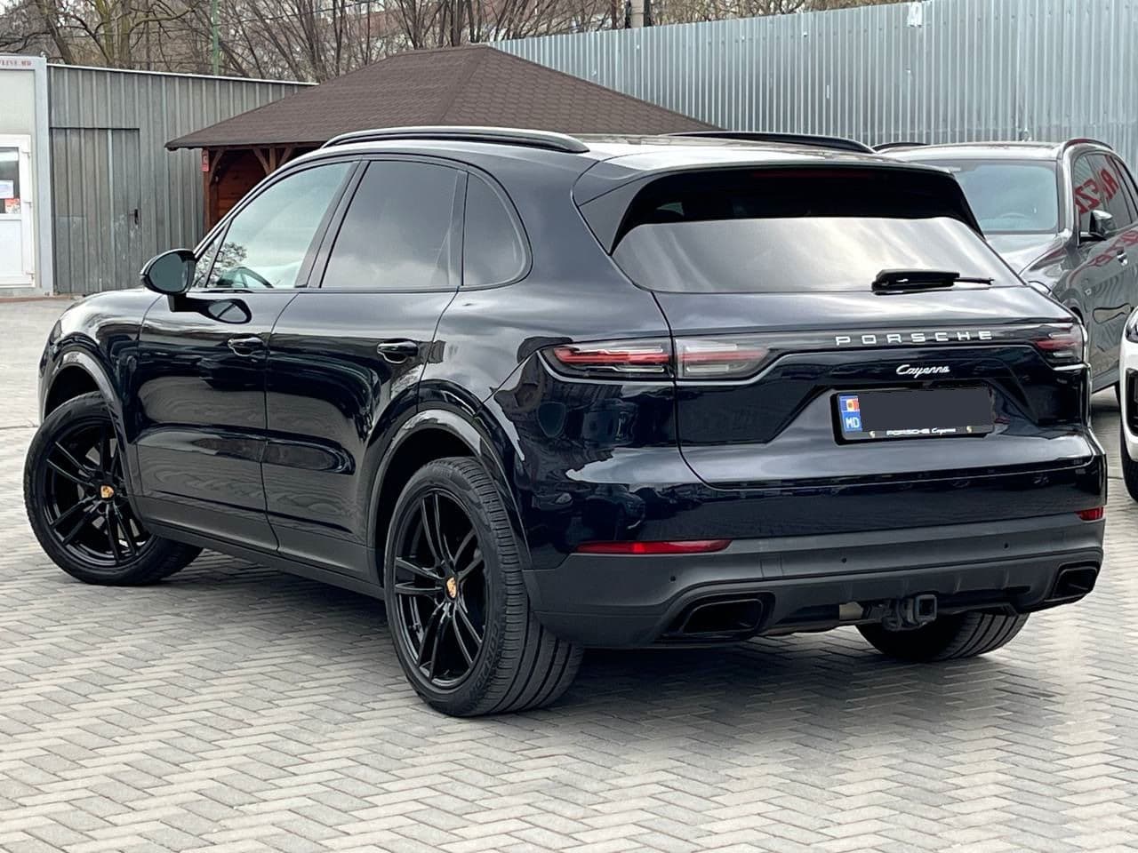 2021 Porsche Cayenne — Miniatură 4