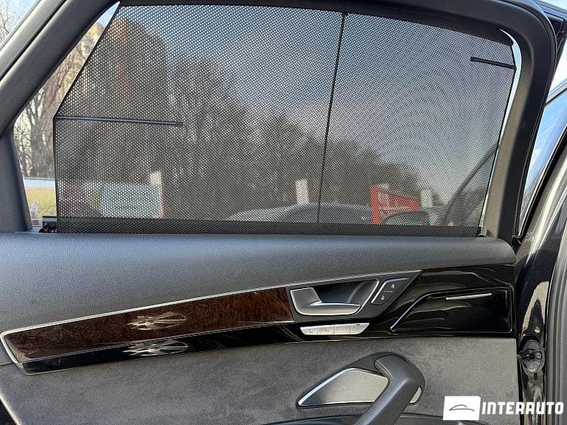 Audi A8 2011 — Миниатюра 12