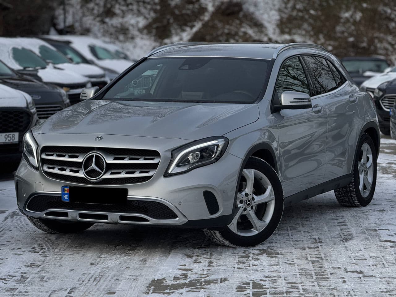 2018 Mercedes GLA 180 — Miniatură 2