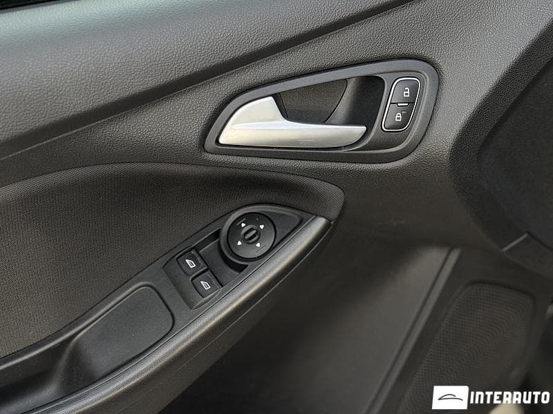 2018 Ford Focus — Miniatură 6
