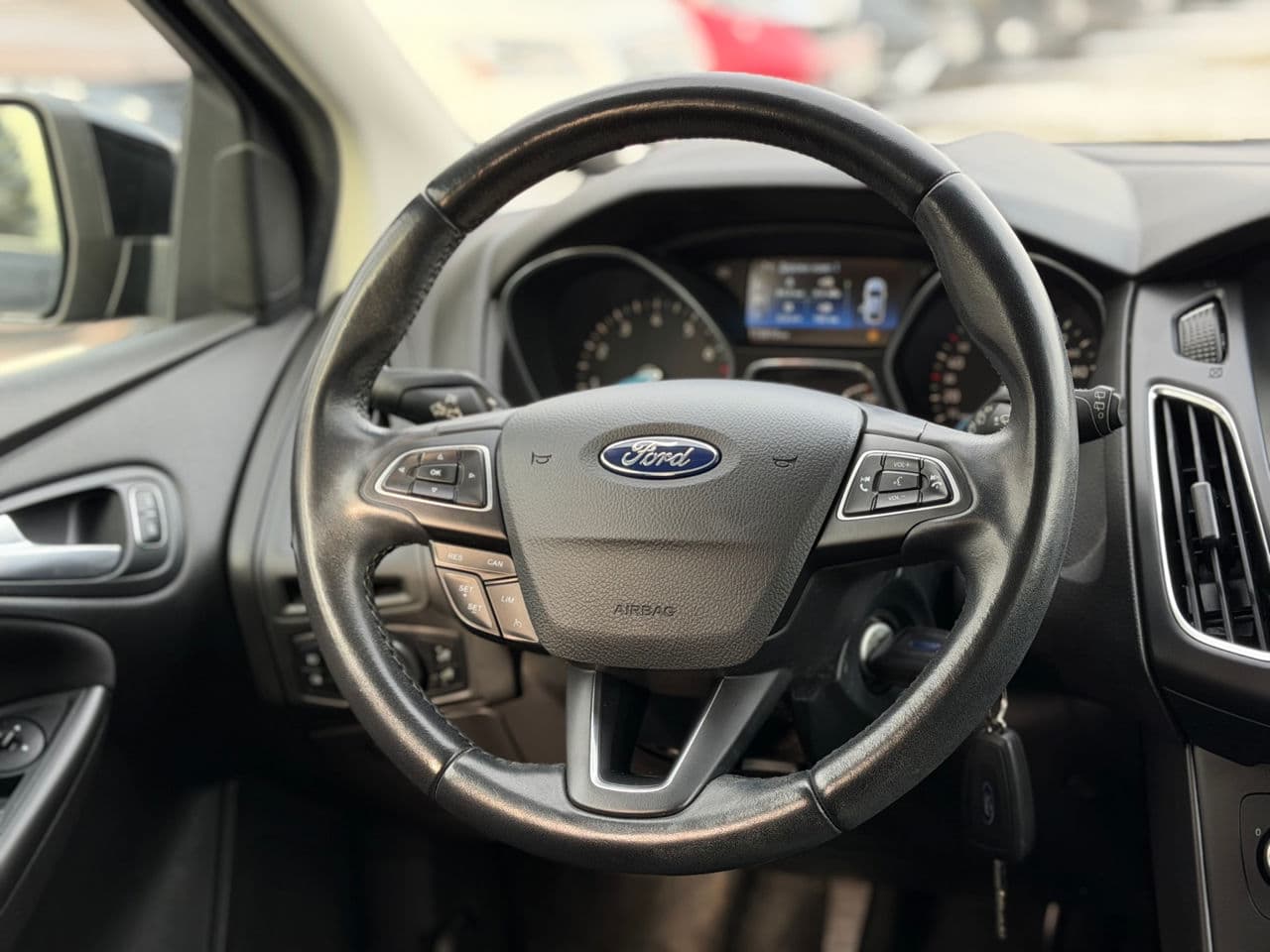 2018 Ford Focus — Miniatură 9
