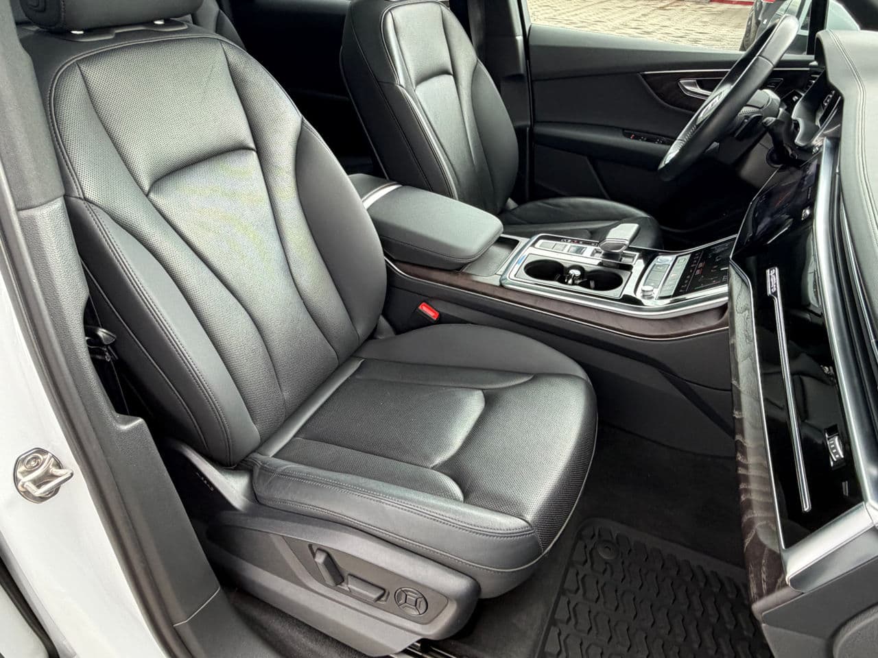 2019 Audi Q7 — Miniatură 18