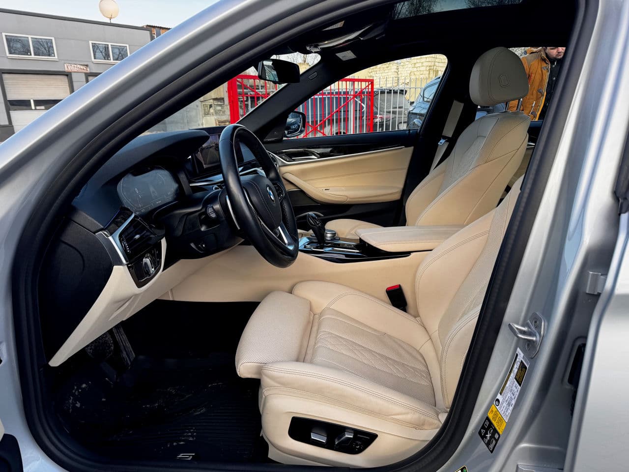 2021 BMW 530 — Miniatură 6