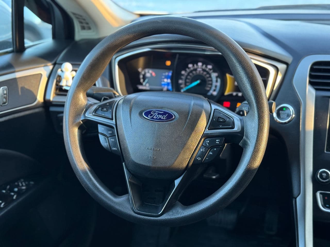 2016 Ford Fusion — Miniatură 10