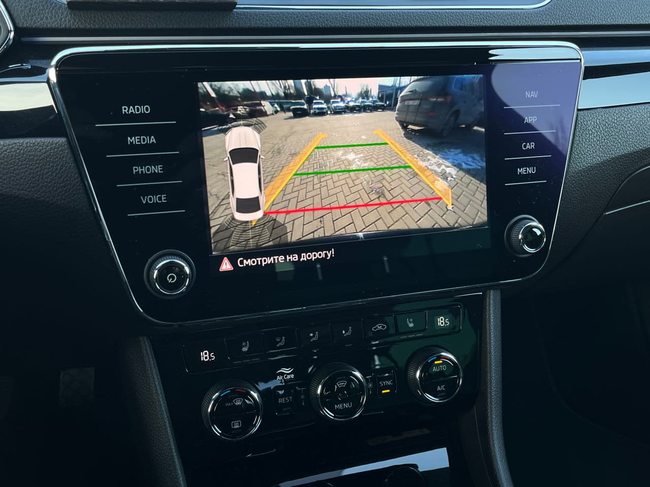 2019 Skoda Superb — Miniatură 13