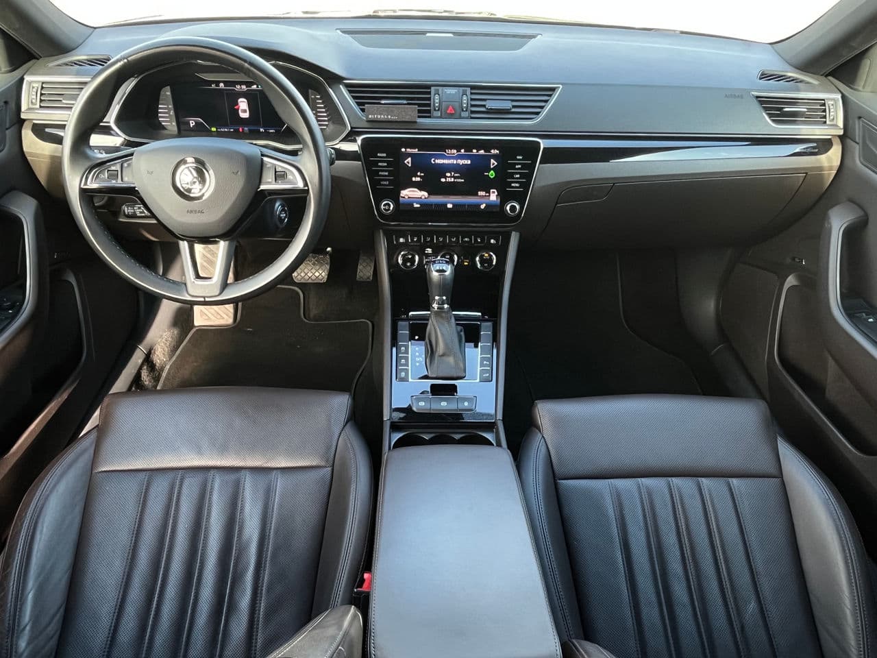 2019 Skoda Superb — Miniatură 8