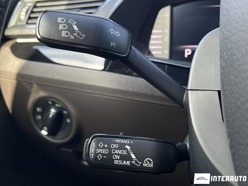2019 Skoda Superb — Miniatură 11