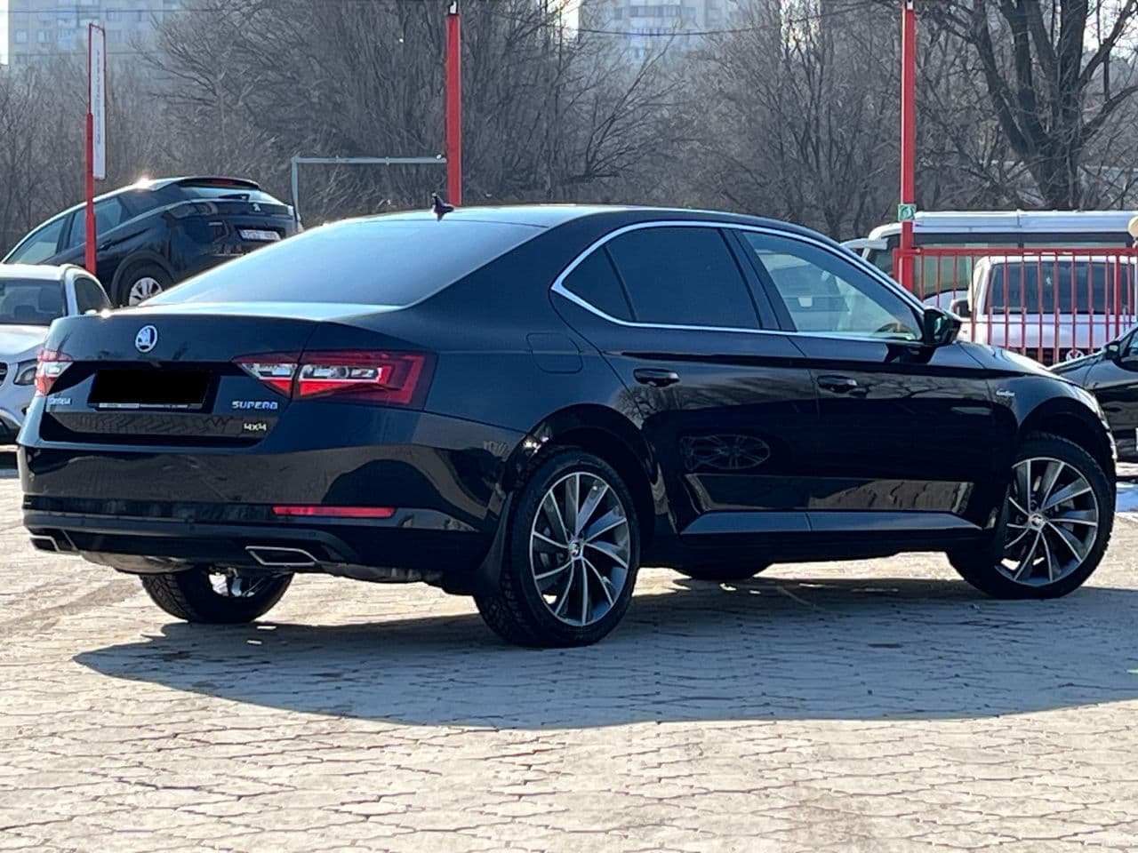 2019 Skoda Superb — Miniatură 2