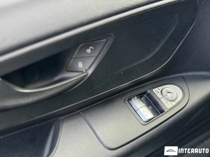 2019 Mercedes Vito — Miniatură 6