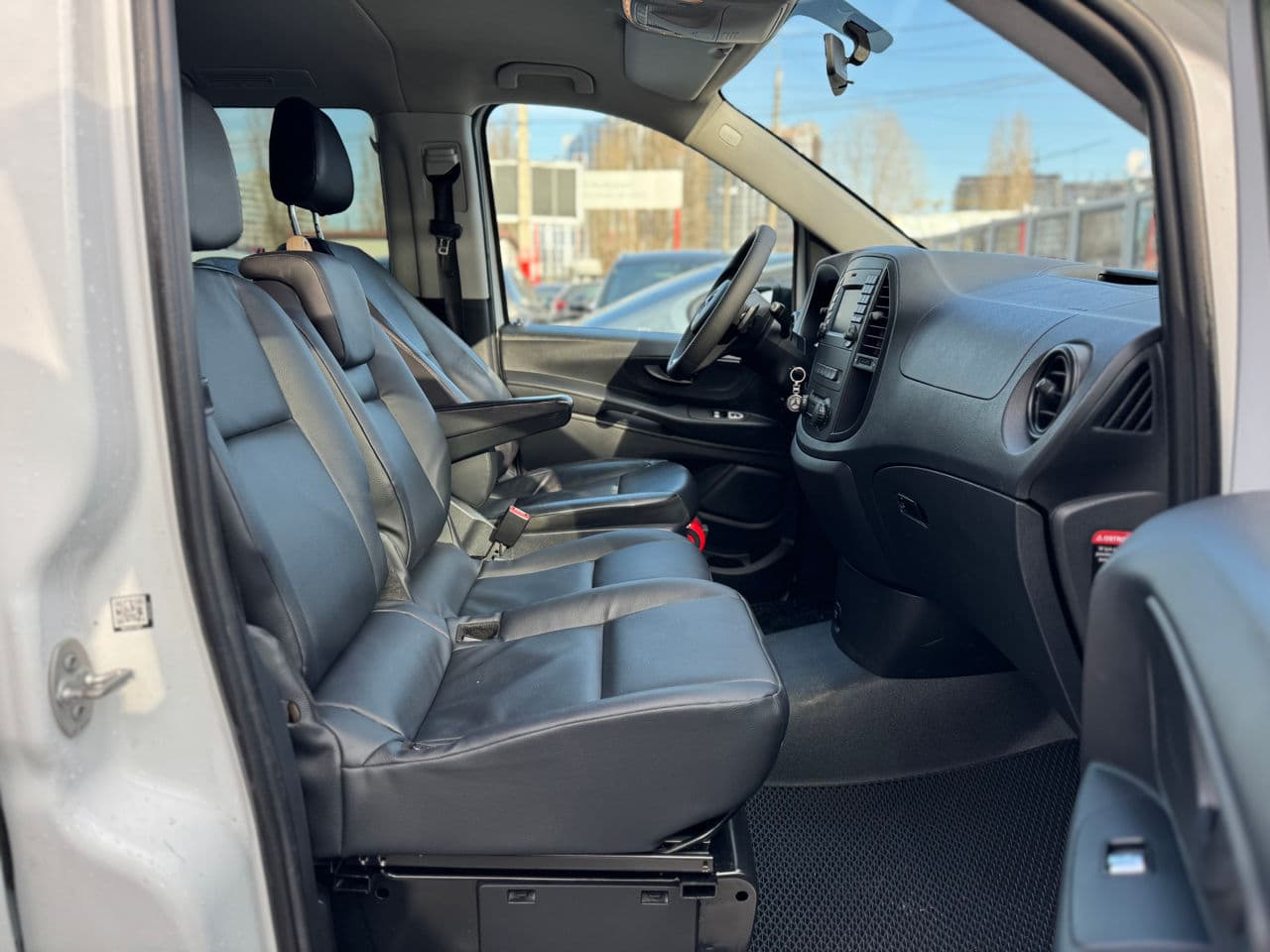 2019 Mercedes Vito — Miniatură 14