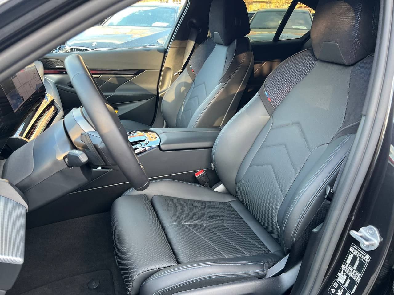 2025 BMW 520 — Miniatură 8