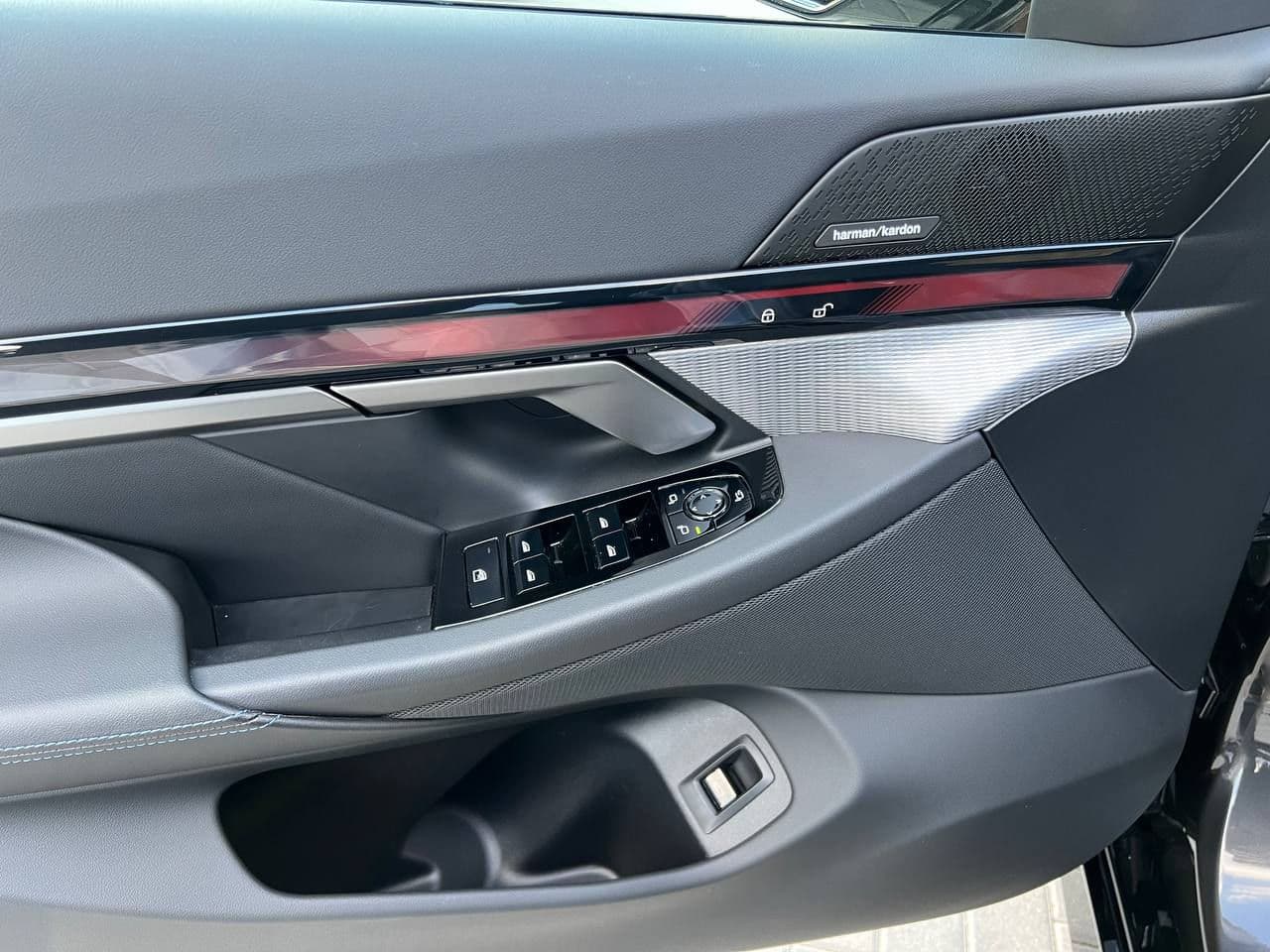 2025 BMW 520 — Miniatură 7
