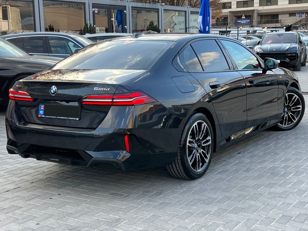 2025 BMW 520 — Miniatură 2