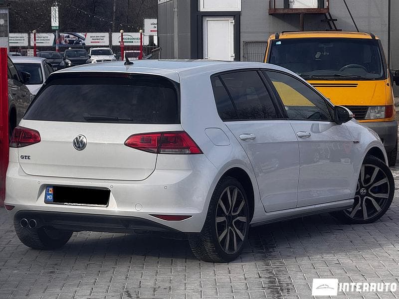 2015 Volkswagen Golf GTE — Miniatură 2