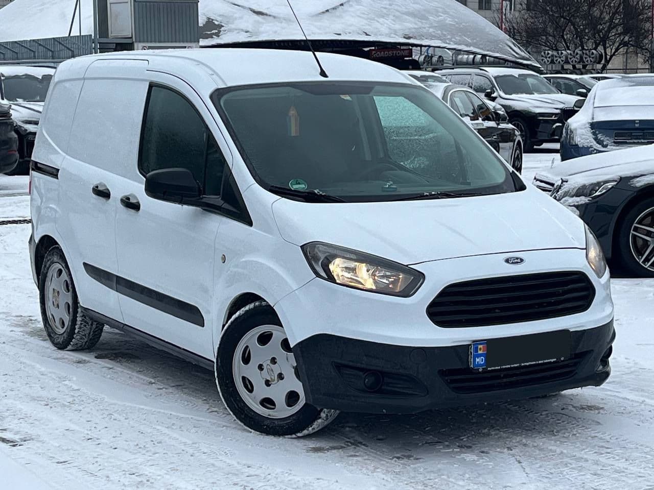 2017 Ford Tourneo Courier — Miniatură 3