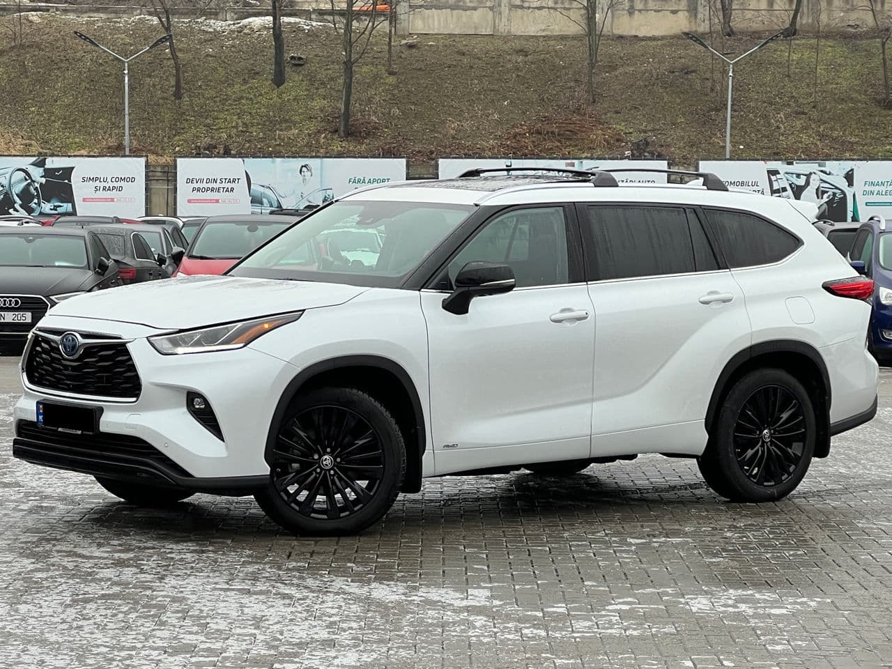2022 Toyota Highlander — Miniatură 2