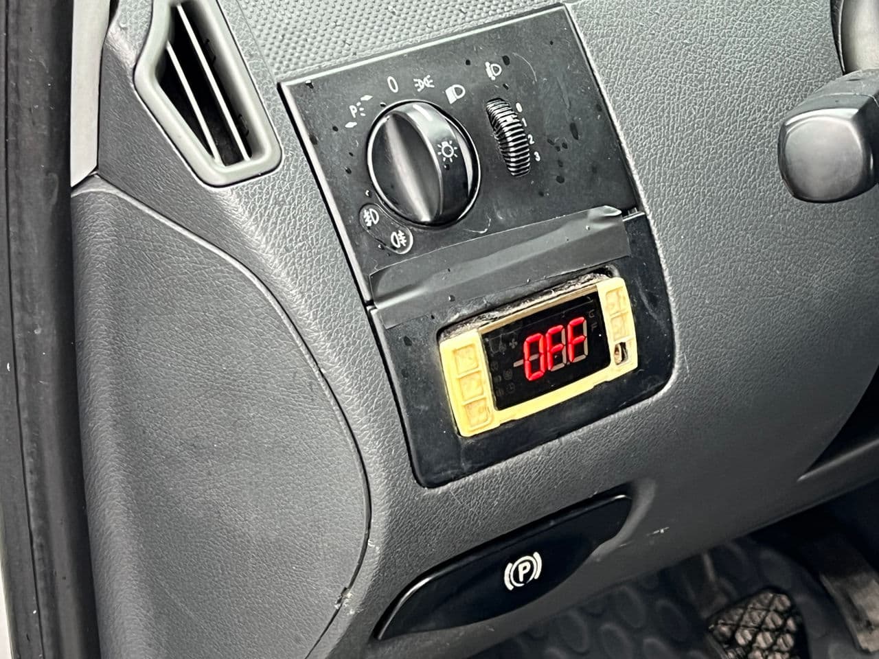 2011 Mercedes Vito — Miniatură 13