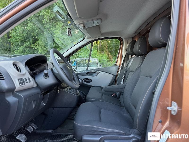 2017 Renault Trafic — Miniatură 7