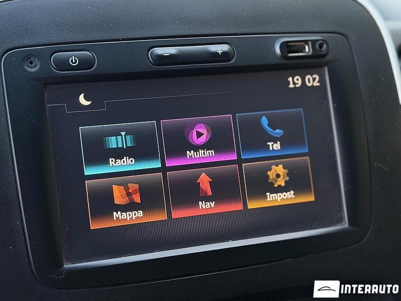 2017 Renault Trafic — Miniatură 12