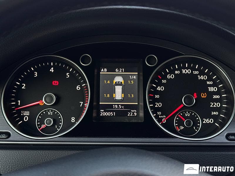 2013 Volkswagen Passat — Miniatură 7