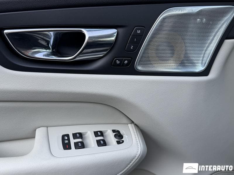 2018 Volvo XC 60 — Miniatură 11