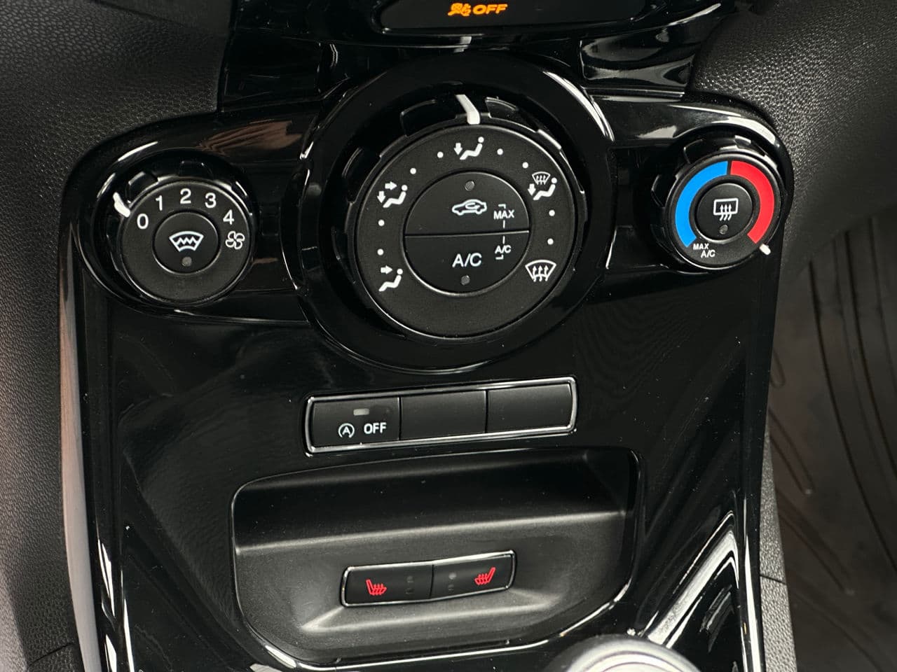 Ford Fiesta 2016 — Миниатюра 11