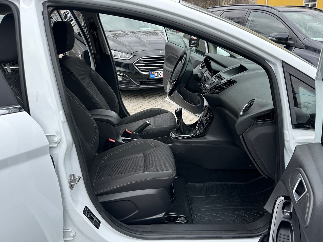 Ford Fiesta 2016 — Миниатюра 14