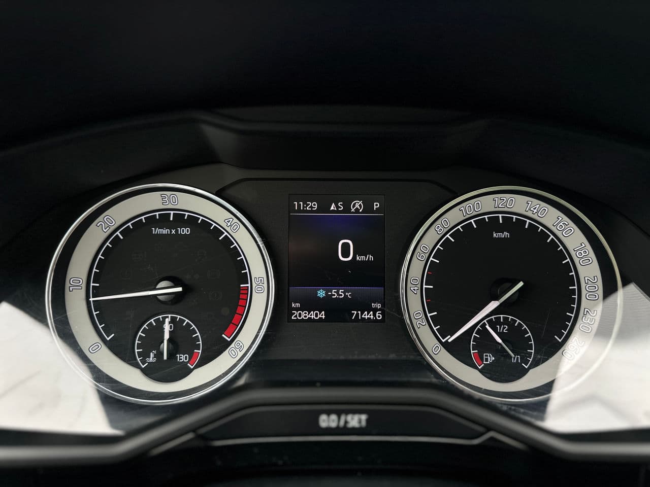 Skoda Superb 2018 — Миниатюра 11