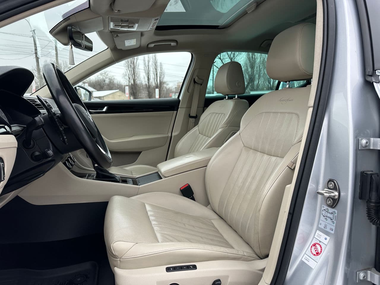Skoda Superb 2018 — Миниатюра 5