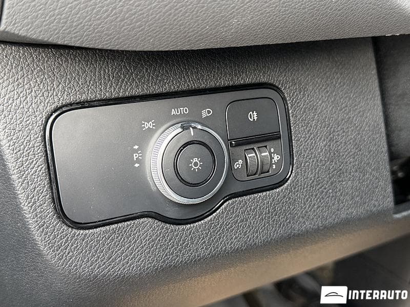 2020 Mercedes Sprinter — Miniatură 13