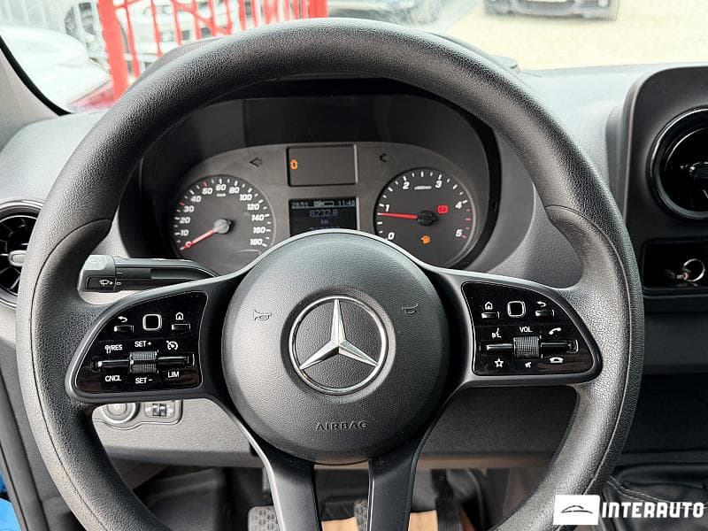 2020 Mercedes Sprinter — Miniatură 5