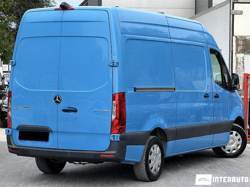 2020 Mercedes Sprinter — Miniatură 3