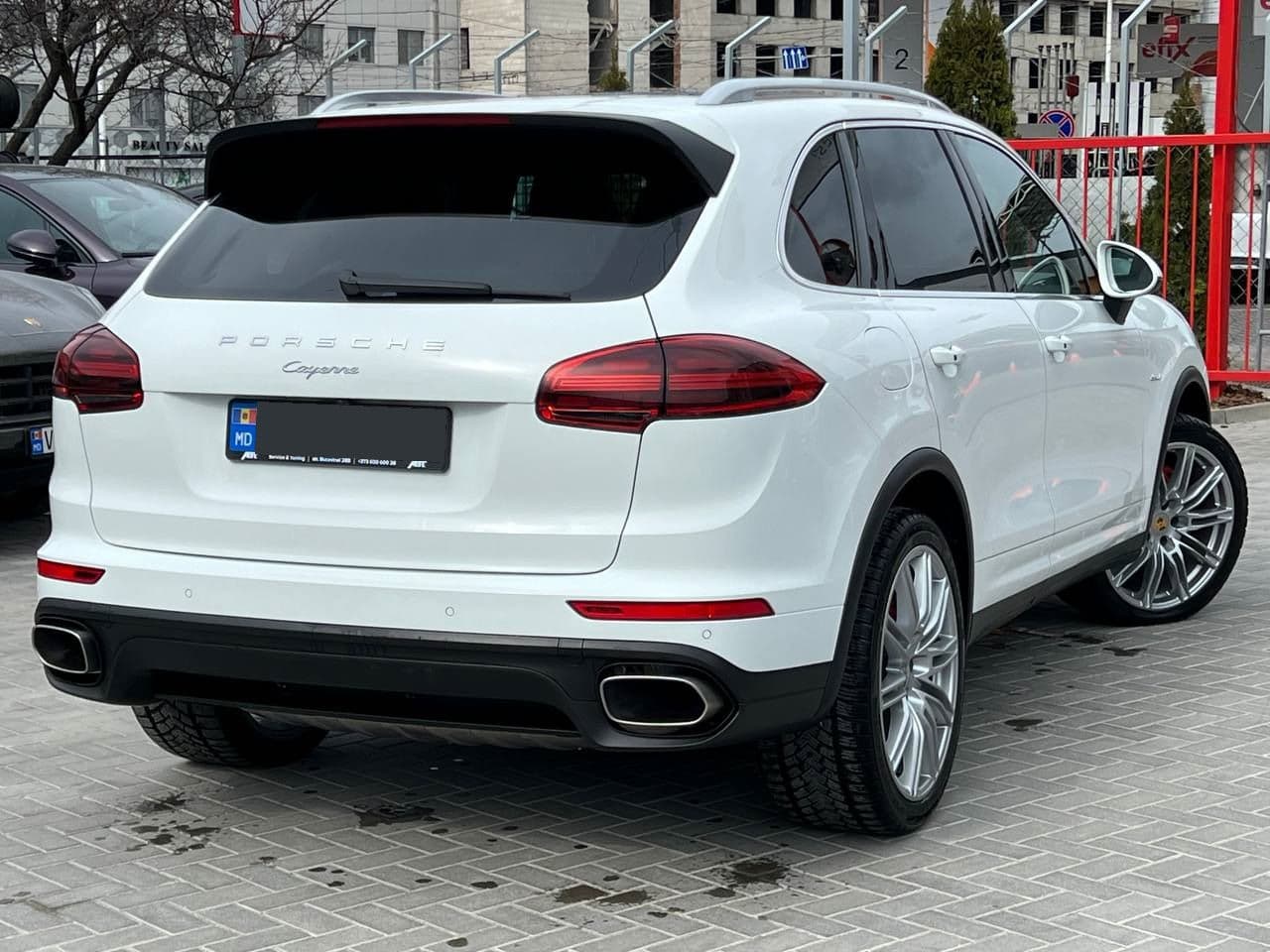 Porsche Cayenne 2016 — Миниатюра 2