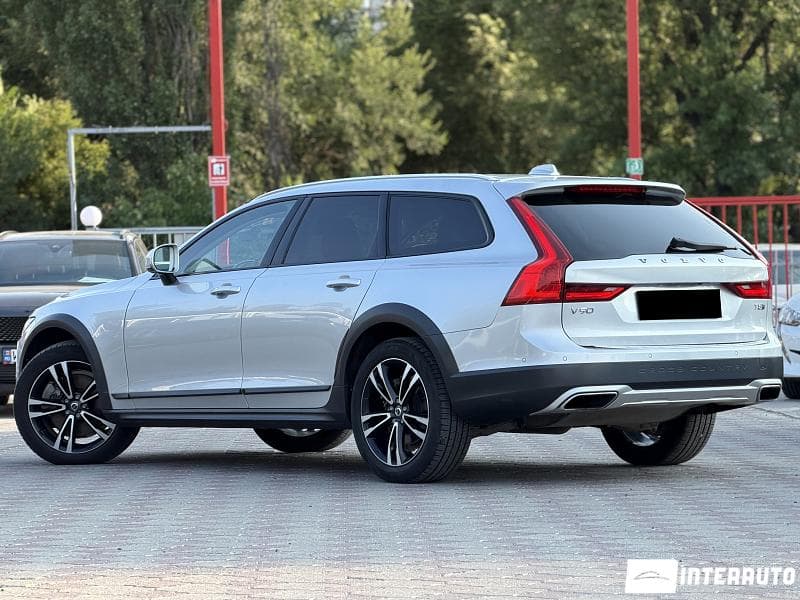 2017 Volvo V 90 Cross Country — Miniatură 3