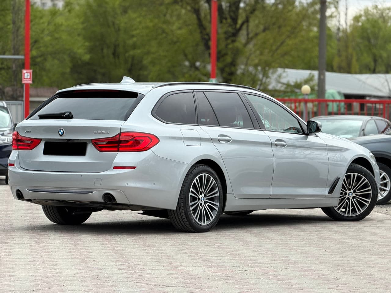2020 BMW 520 — Miniatură 2