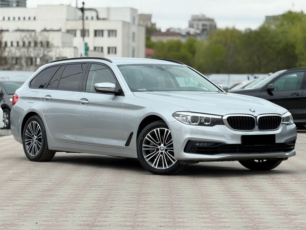 2020 BMW 520 — Miniatură 4