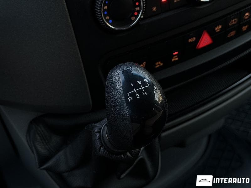 2014 Mercedes Sprinter — Miniatură 14