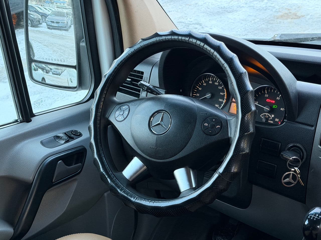 2014 Mercedes Sprinter — Miniatură 10