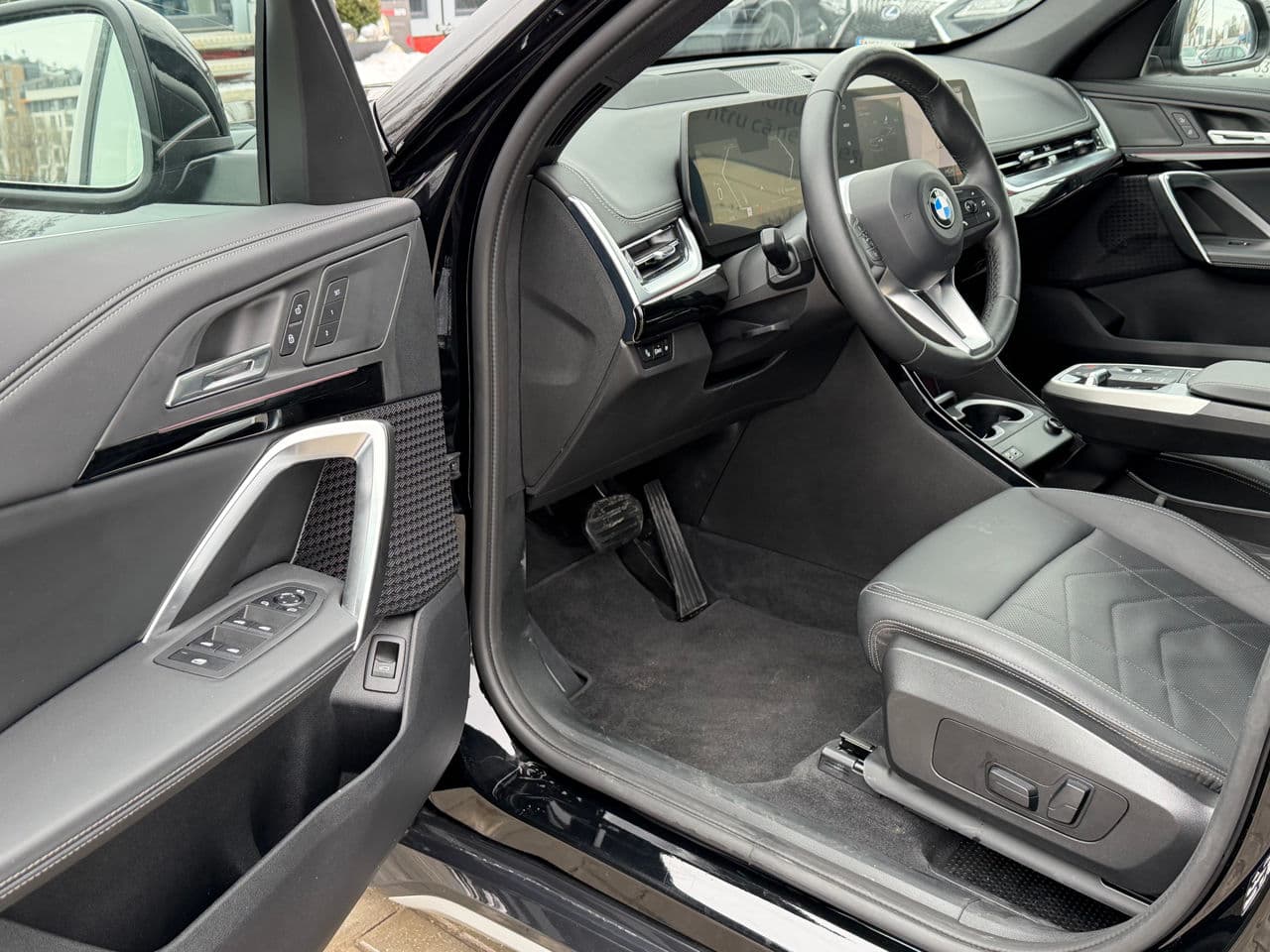 BMW X1 2.8i 2024 — Миниатюра 7