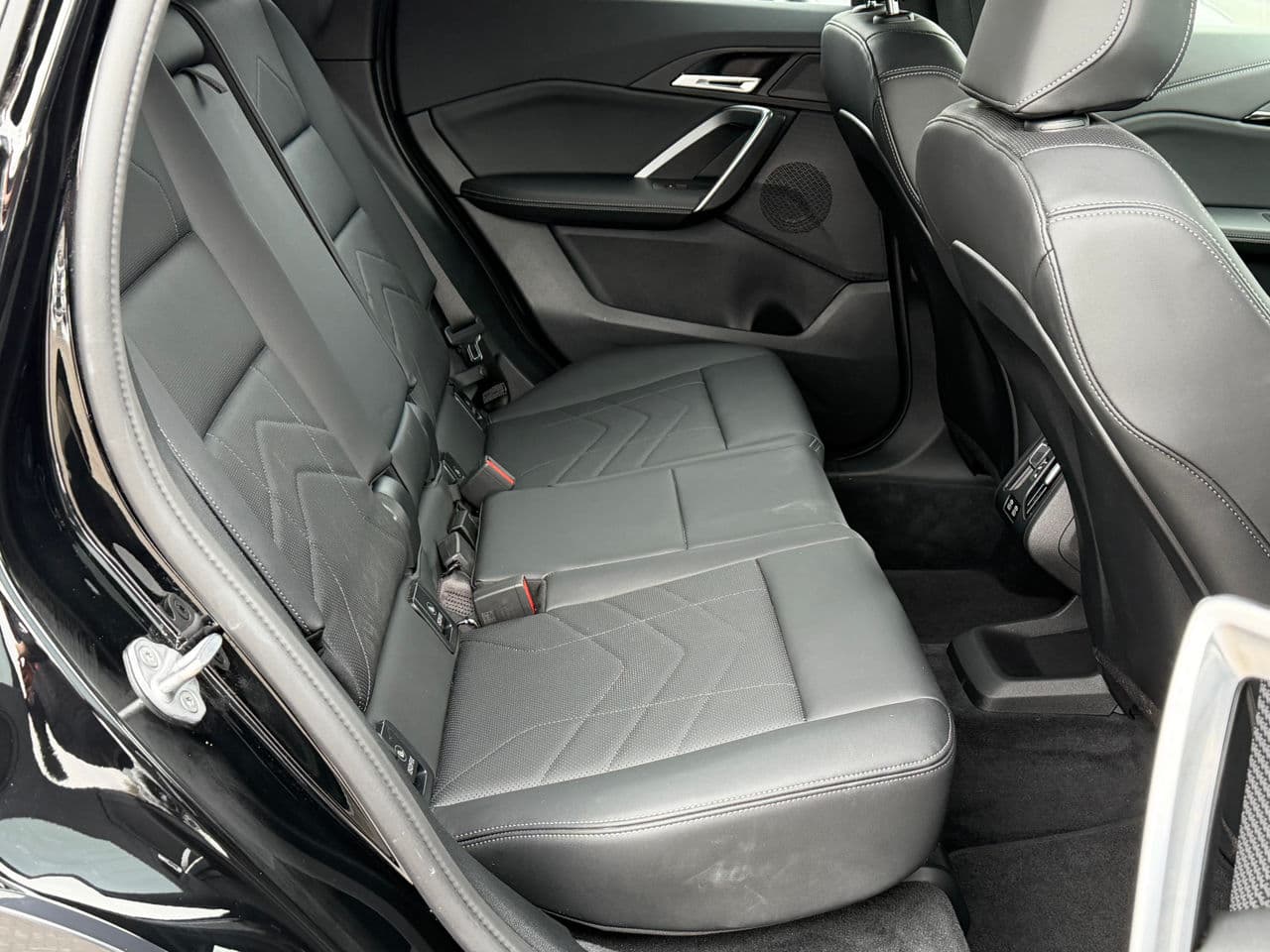 BMW X1 2.8i 2024 — Миниатюра 22