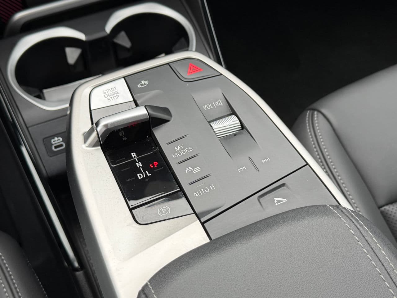 BMW X1 2.8i 2024 — Миниатюра 17